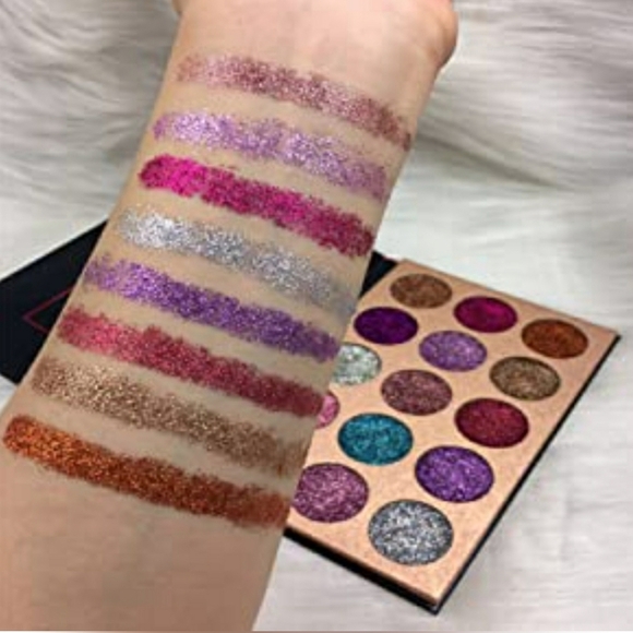 🎉Colors Glitters Eyeshadow Palette - Picture 5 of 7